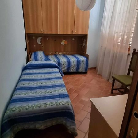 Ospitaci Appartamenti Di Campagna Le Rancole Valtopina Kültér fotó