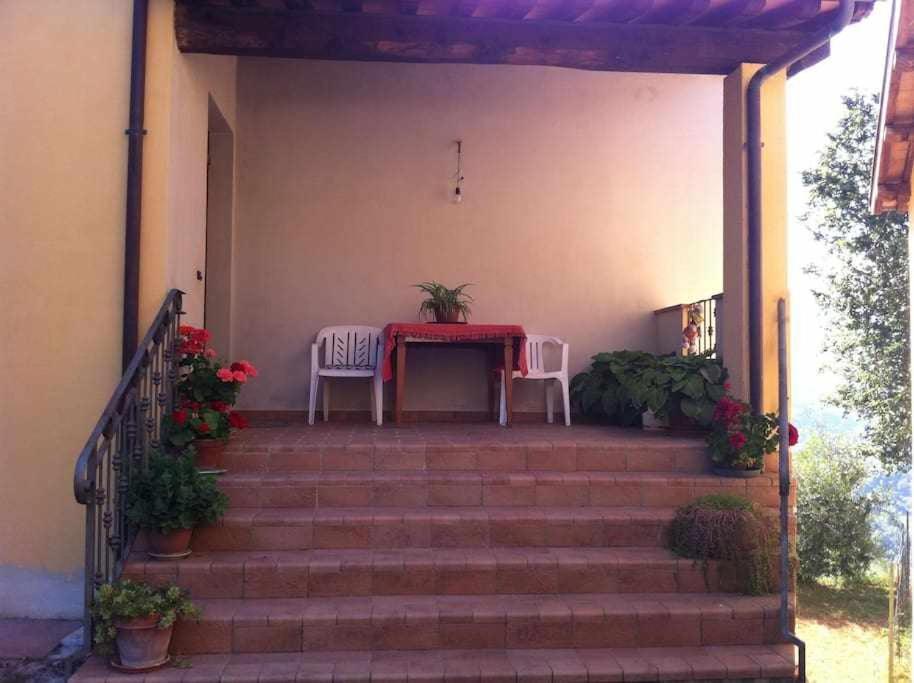 Ospitaci Appartamenti Di Campagna Le Rancole Valtopina Kültér fotó
